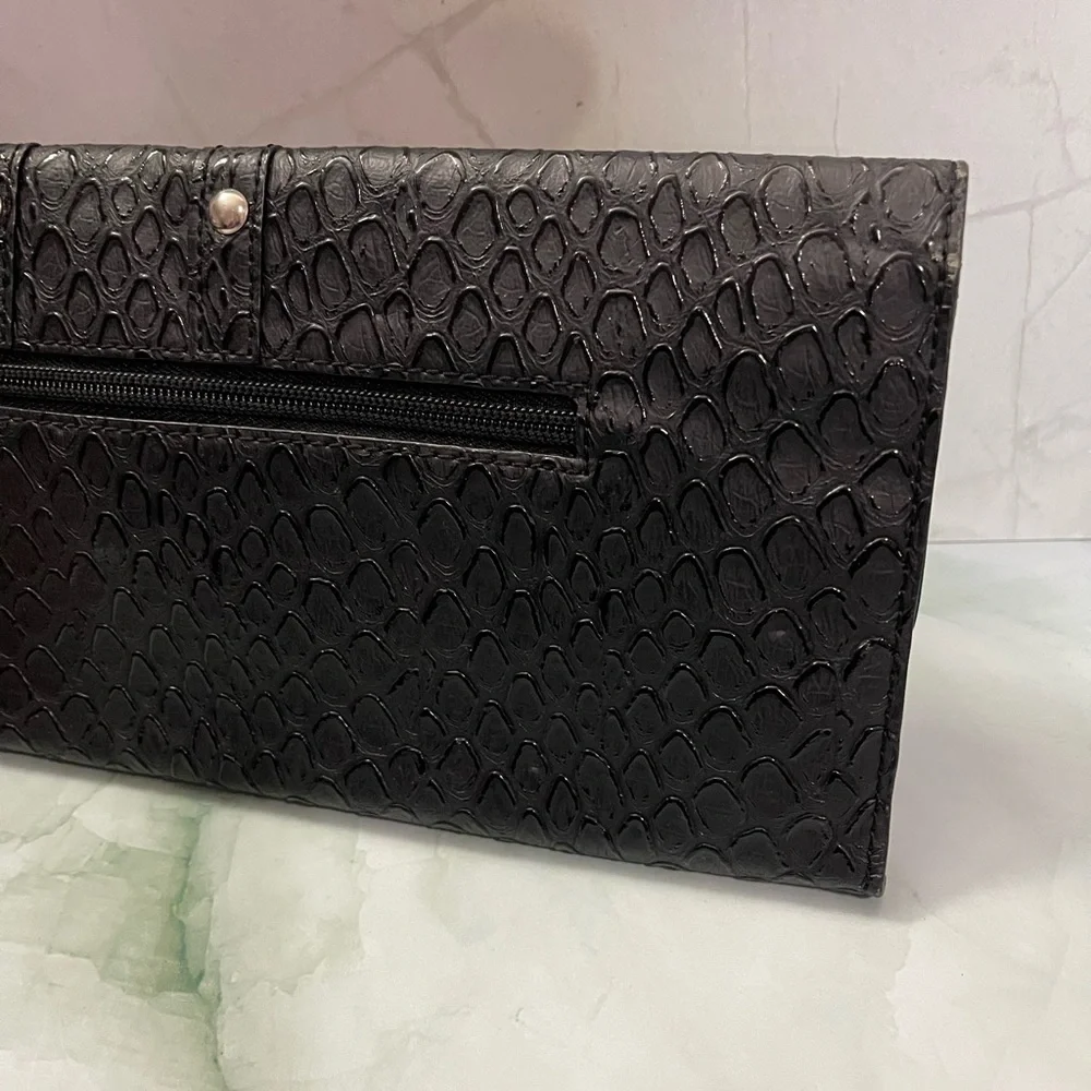 Guess Vintage Black Snake Skin Envelope Clutch Purse Y2K